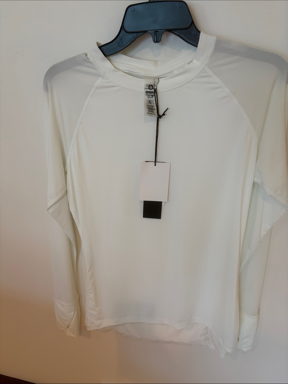 Mono B Cream Long-Sleeve Athletic Top